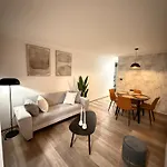 Amplio Y Comodo Departamento En El Corazon De Santiago Con Estacionamiento Gratis